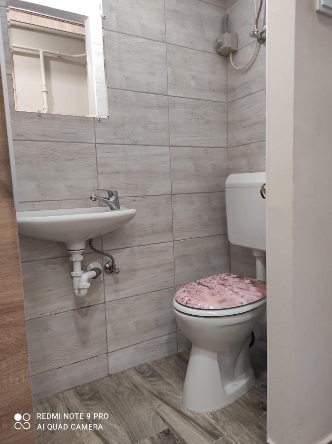 Desi Apartman Kaposvár Exteriör bild